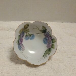 Floral Scalloped Edge Bowl